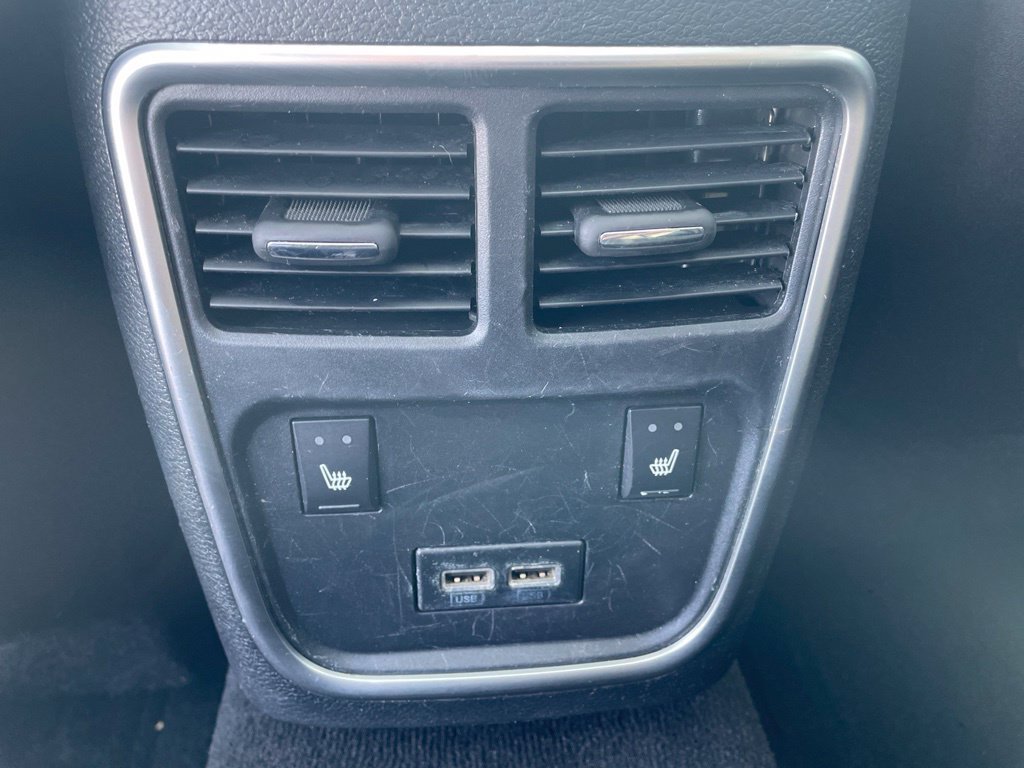 Used 2020 Chrysler 300 Limited AWD/4WD image 33