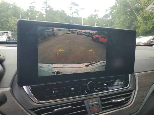 Certified 2023 Nissan Altima 2.5 SV w/ SV Premium Package FWD image 23