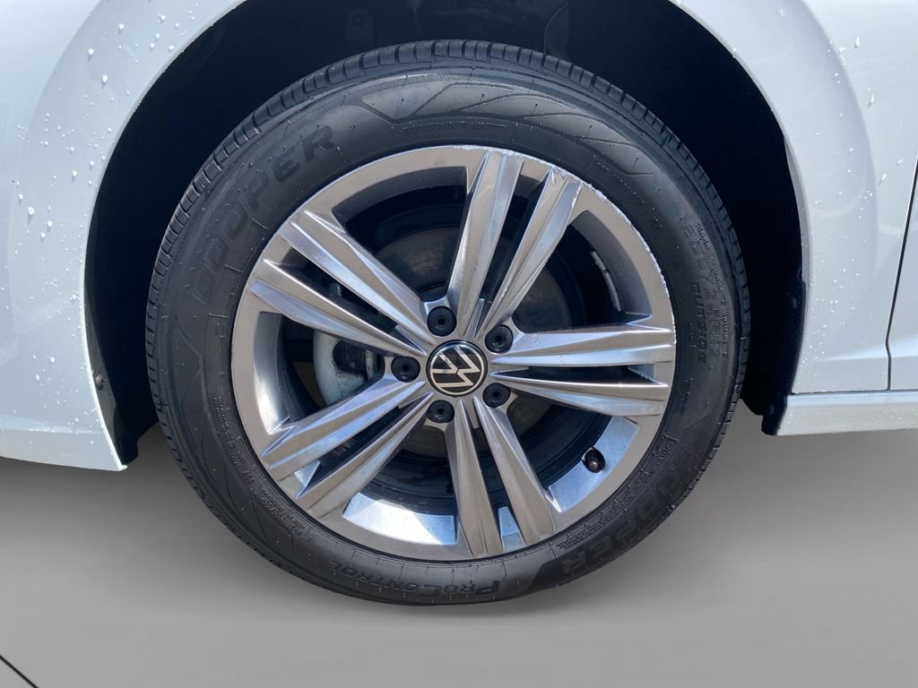 Used 2023 Volkswagen Jetta SE FWD image 9