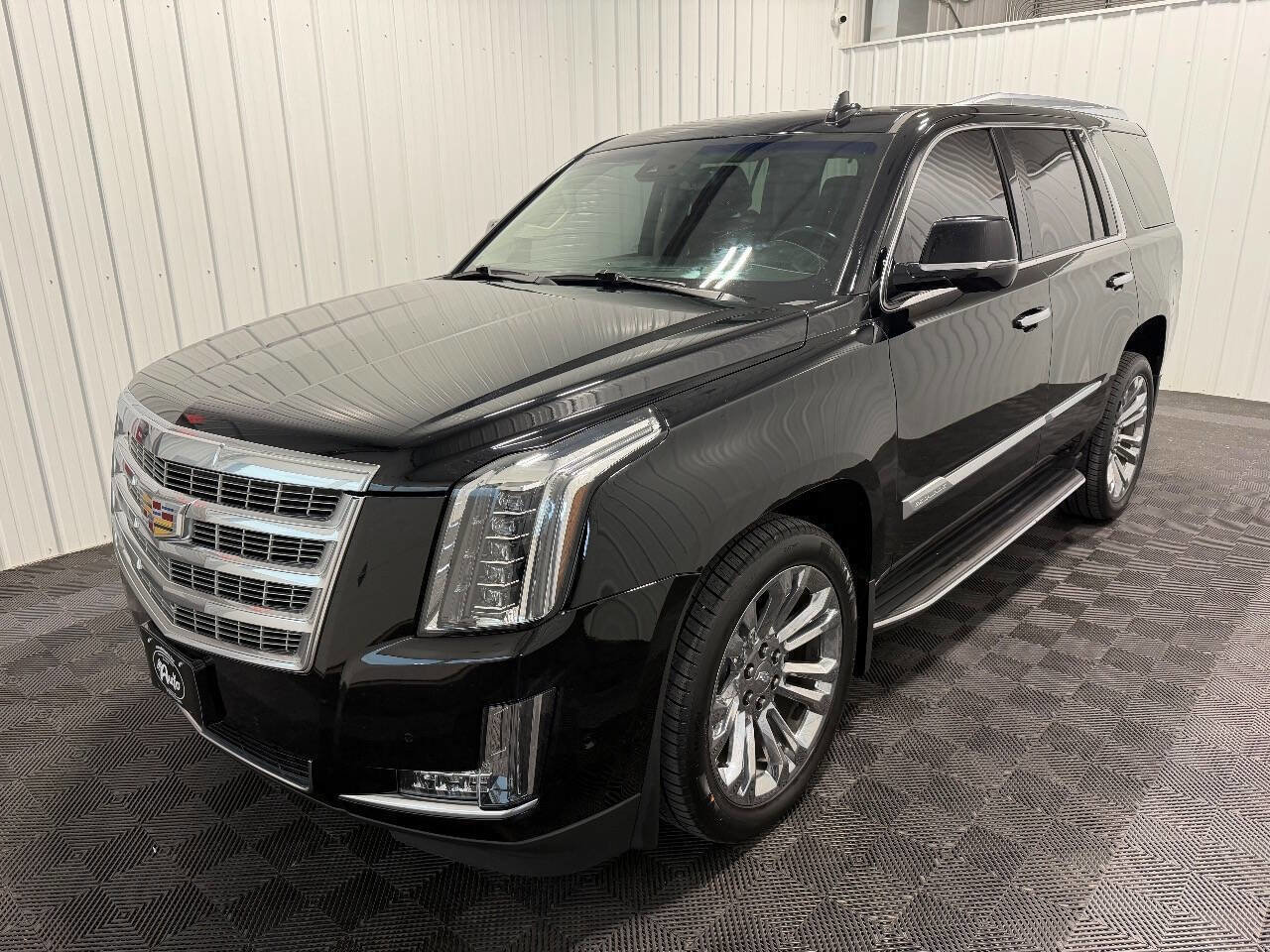Used 2018 Cadillac Escalade Luxury w/ LPO, Radiant Package