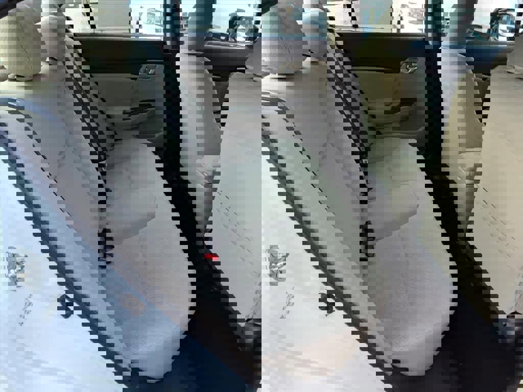 Used 2013 Honda Civic LX image 9