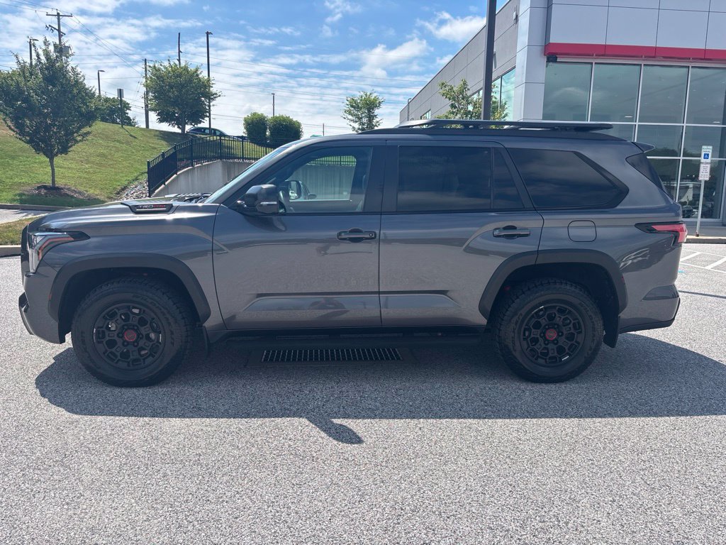 Used 2025 Toyota Sequoia TRD Pro AWD/4WD image 11