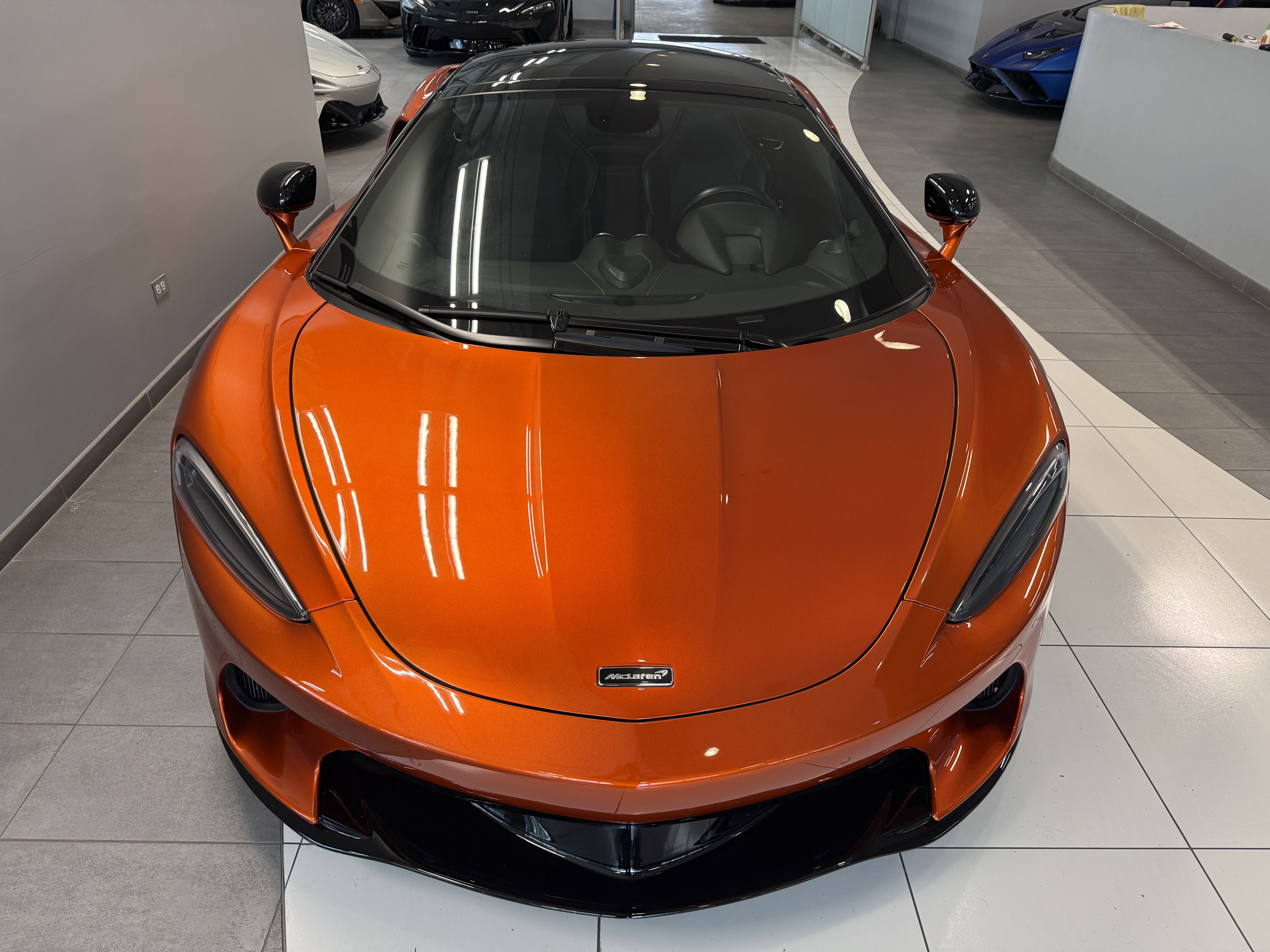 Used 2023 McLaren GT image 9