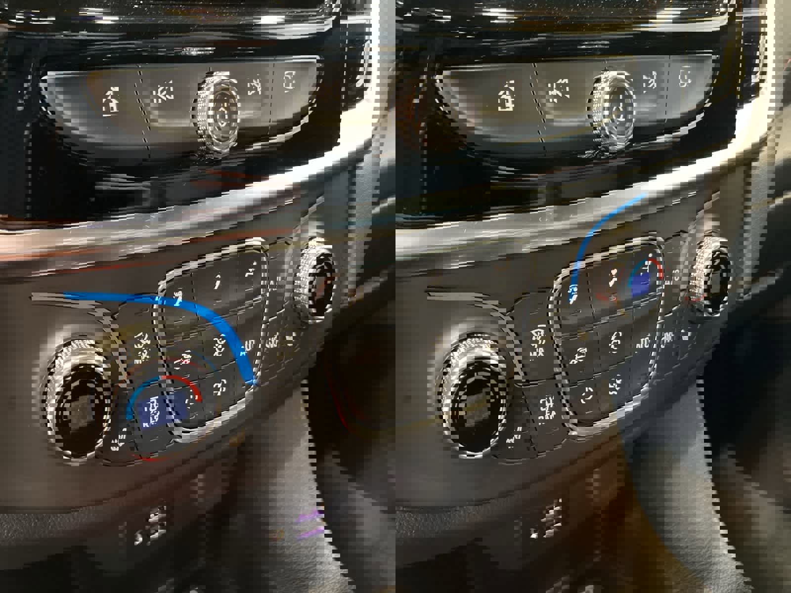 Used 2022 Chevrolet Traverse RS w/ LPO, Floor Liner Package image 23