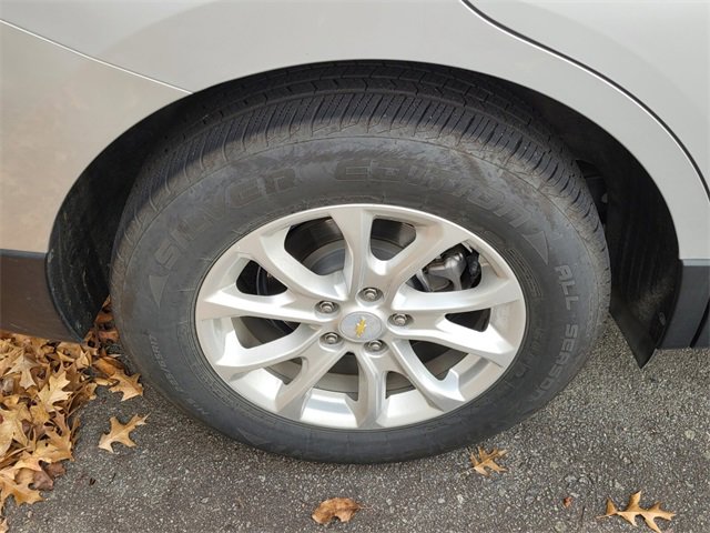 Used 2018 Chevrolet Equinox LT w/ Sun & Infotainment Package image 5