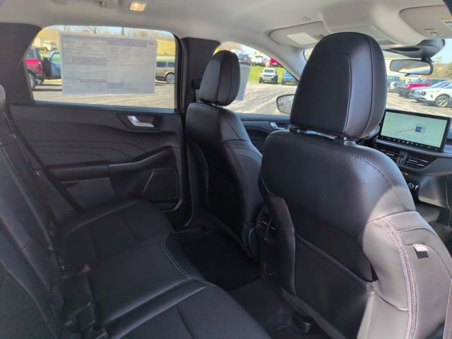 New 2026 Ford Escape SE FWD image 17