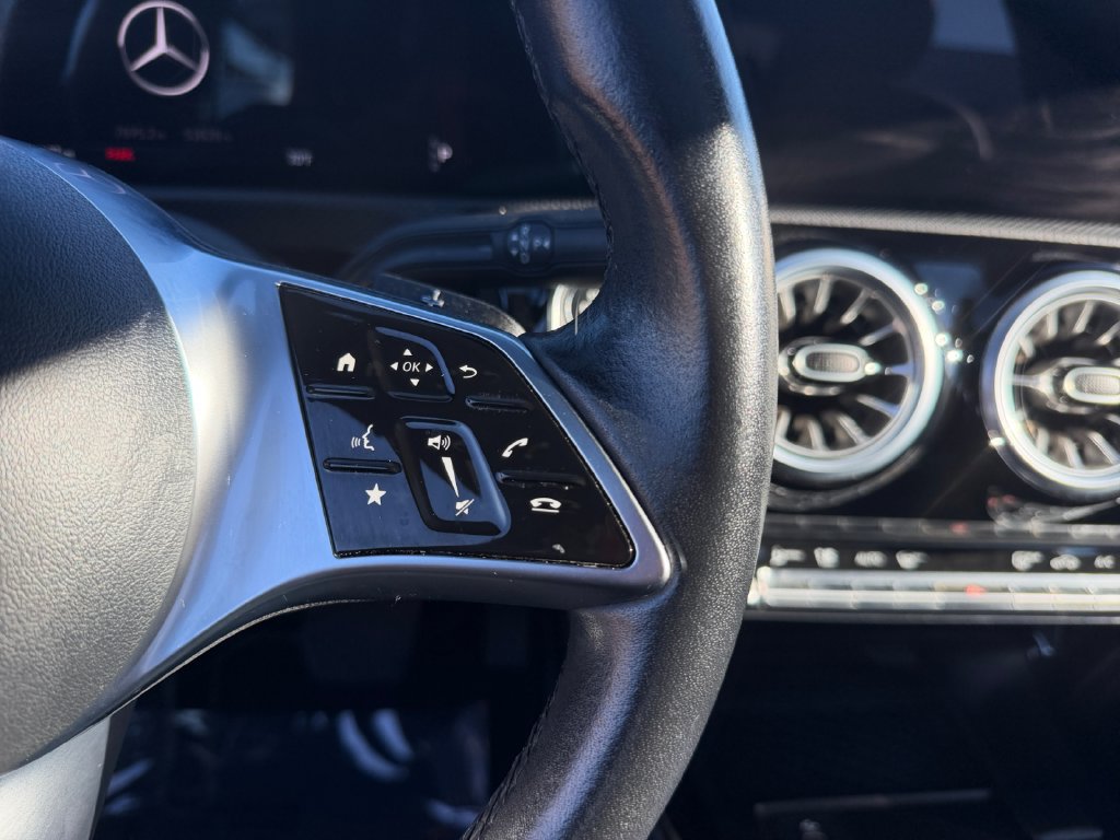 Certified 2025 Mercedes-Benz CLA 250 4MATIC image 15