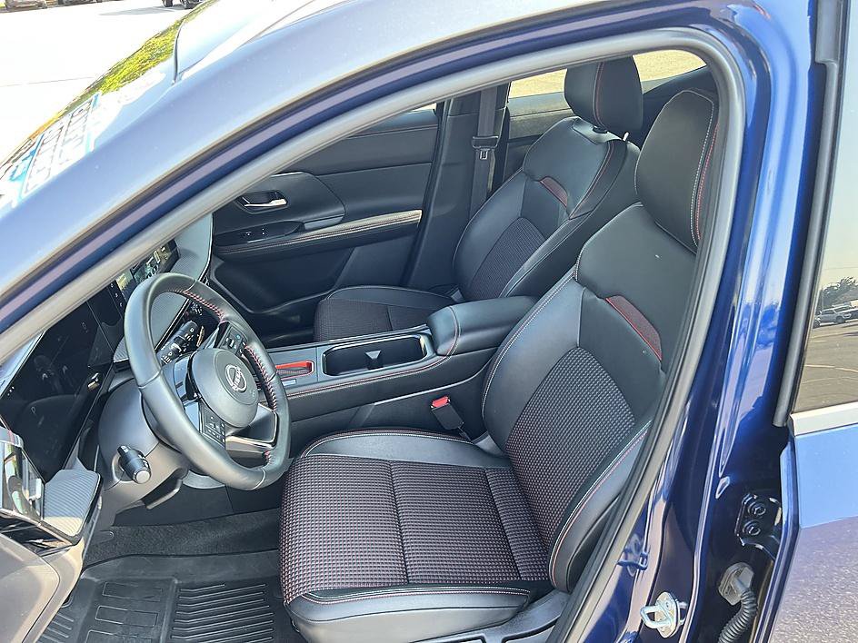 Certified 2025 Nissan Kicks SR AWD/4WD image 13