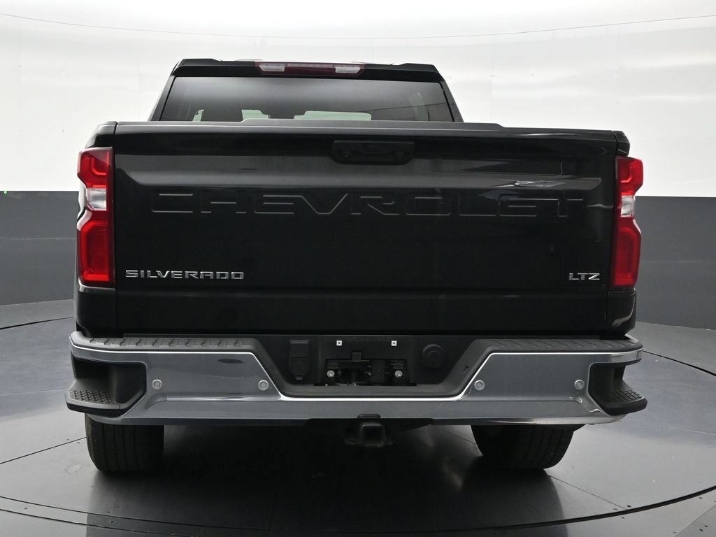 Used 2024 Chevrolet Silverado 1500 LTZ RWD image 4