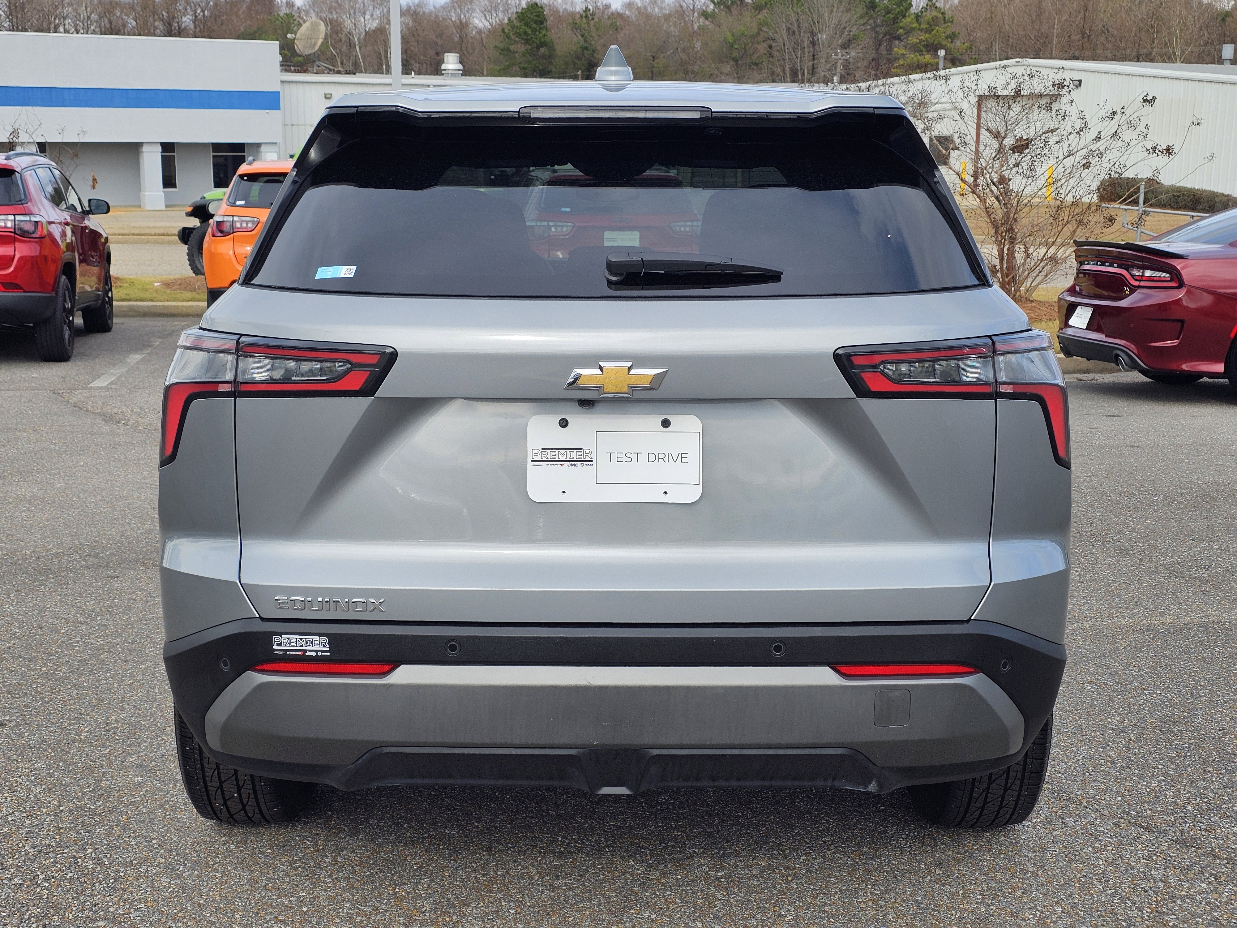 Used 2025 Chevrolet Equinox LT image 10