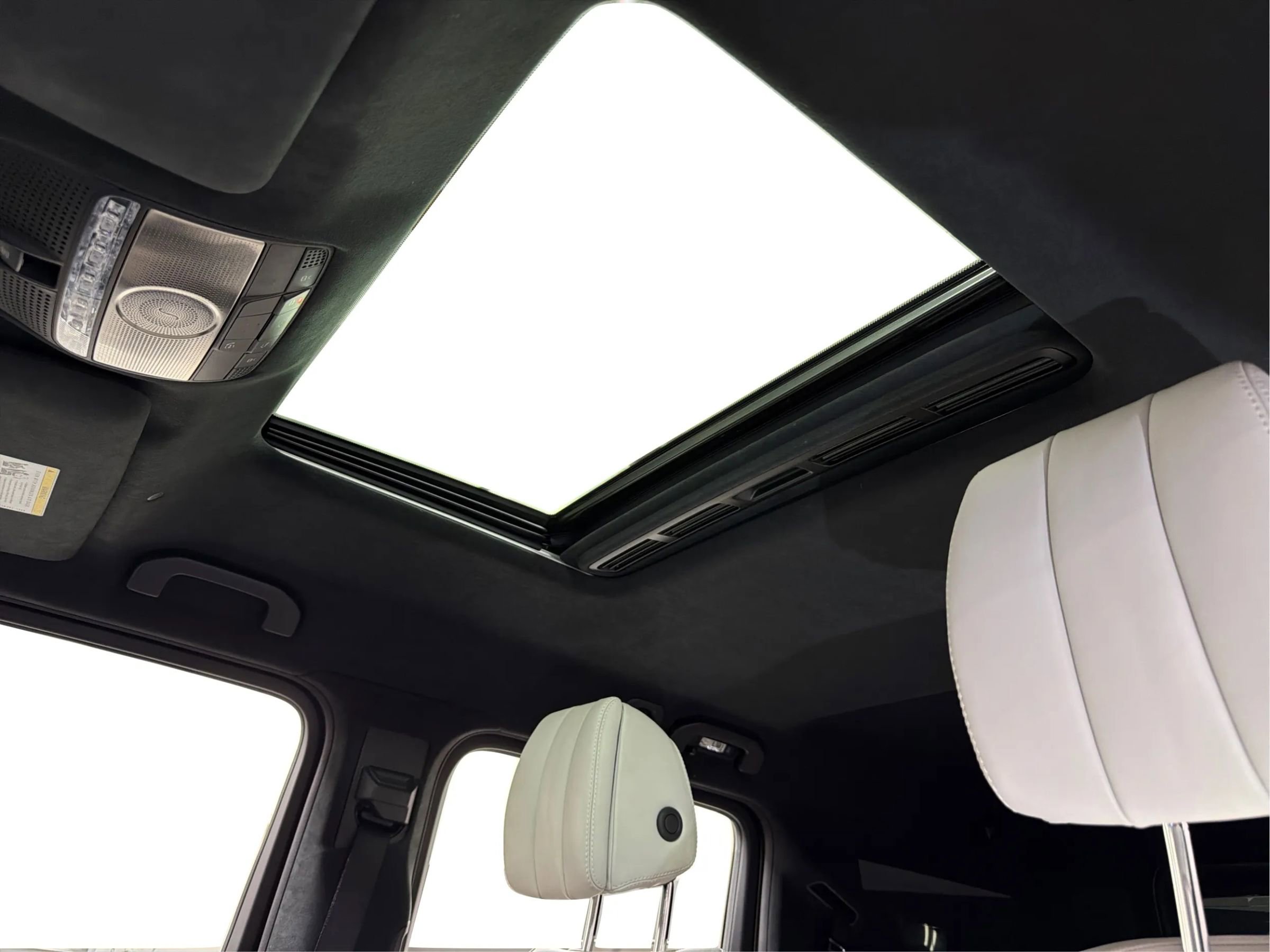 Used 2021 Mercedes-Benz G 63 AMG 4MATIC w/ G Manufaktur Interior Package image 20