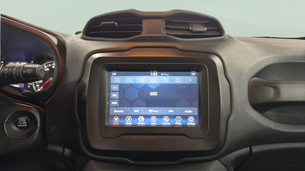 Used 2020 Jeep Renegade Latitude w/ Cold Weather Group FWD image 35