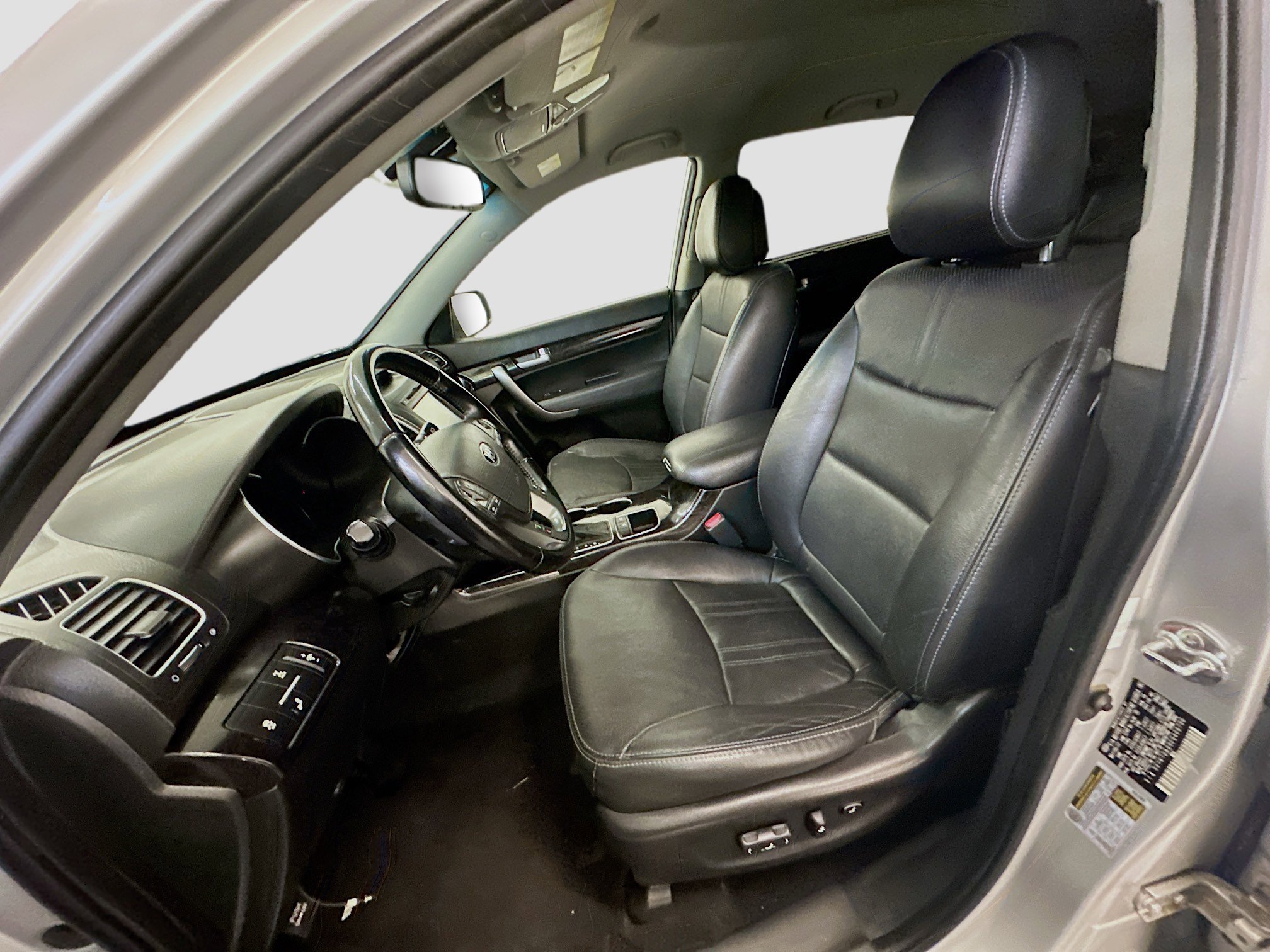 Used 2014 Kia Sorento LX w/ Touring Package (LX) image 13
