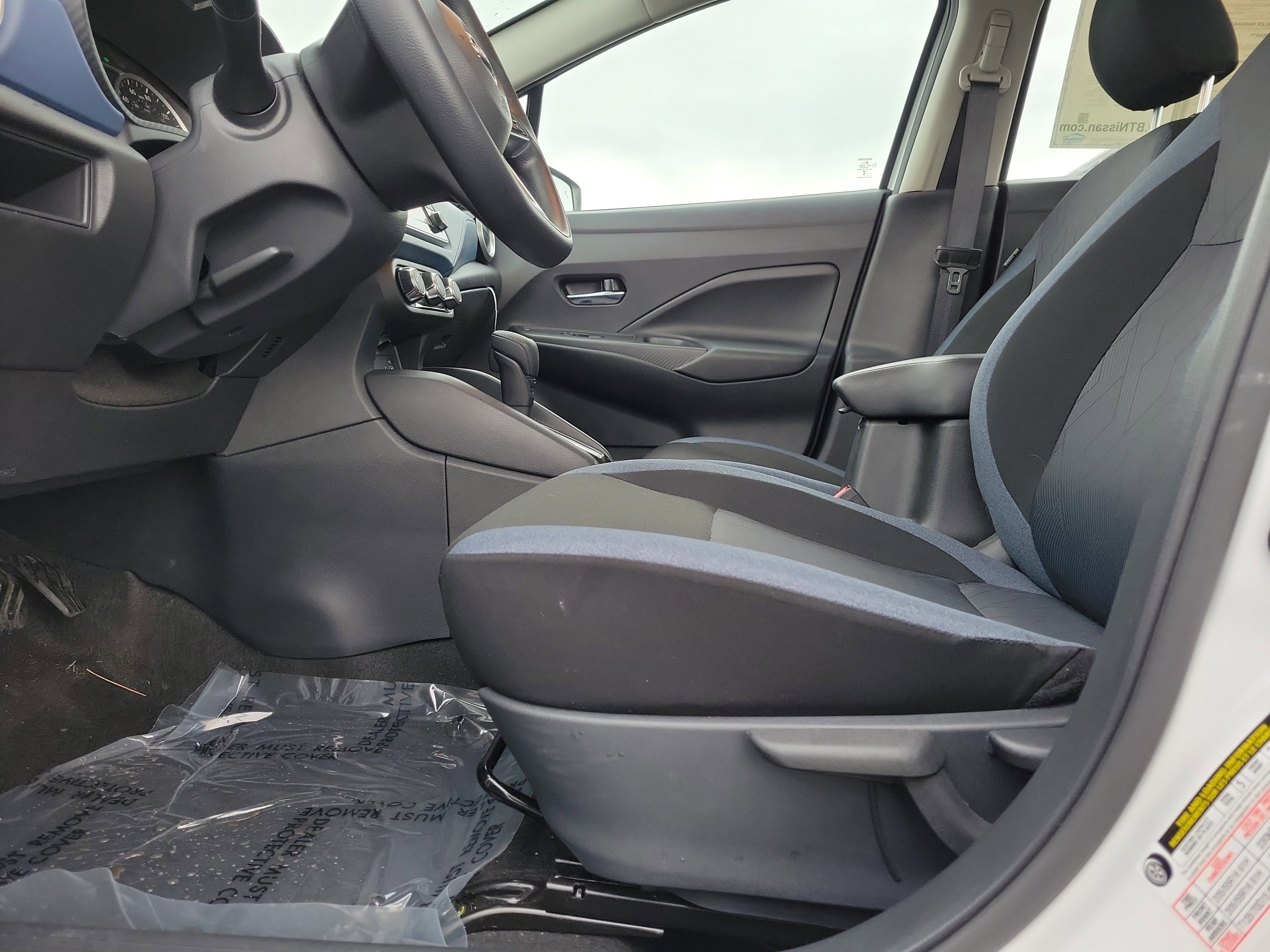 Certified 2025 Nissan Versa SV w/ Trunk Package image 16