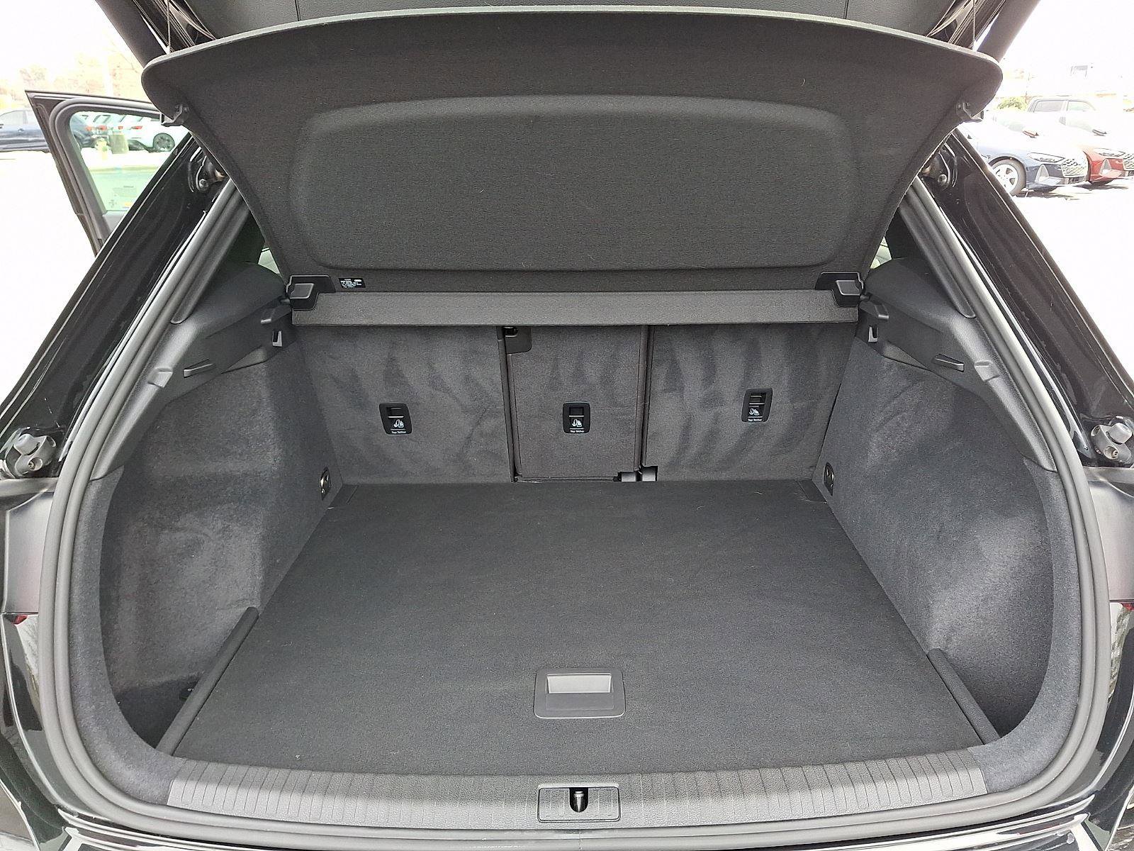 Used 2023 Audi Q3 2.0T Premium image 29