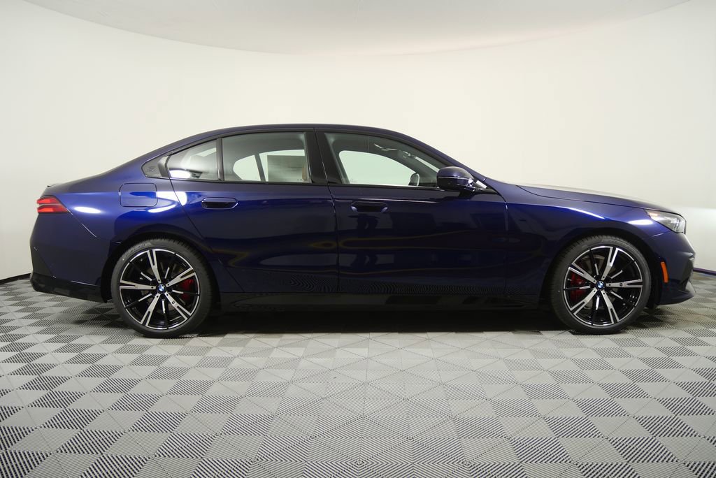 New 2026 BMW 530i w/ M Sport Package image 2