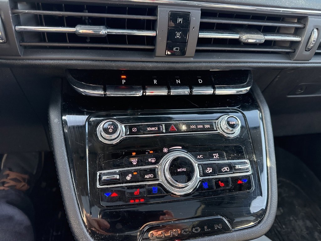 Used 2022 Lincoln Corsair Reserve w/ Equipment Group 201A image 12