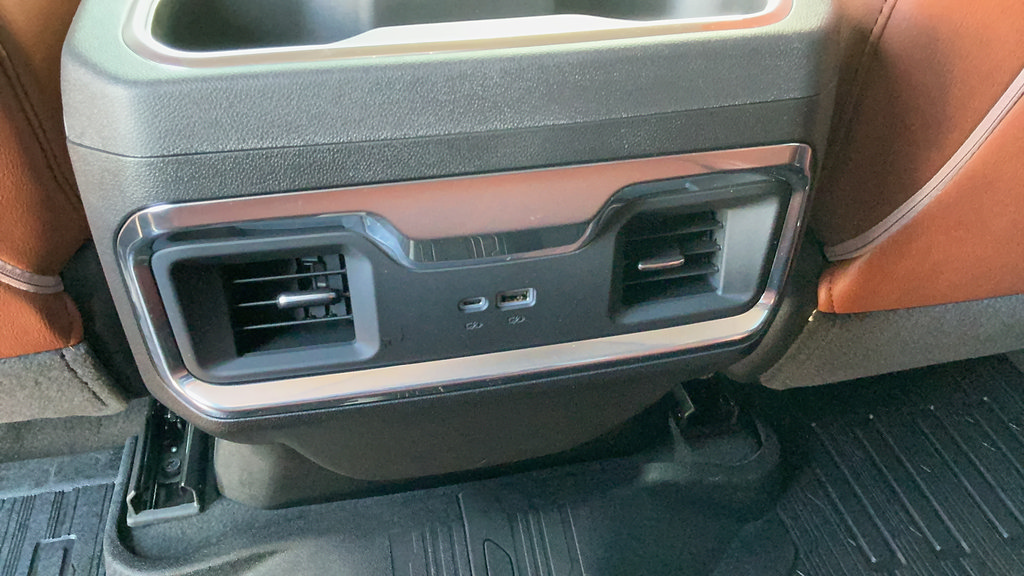 Used 2026 GMC Sierra 1500 Elevation RWD image 10
