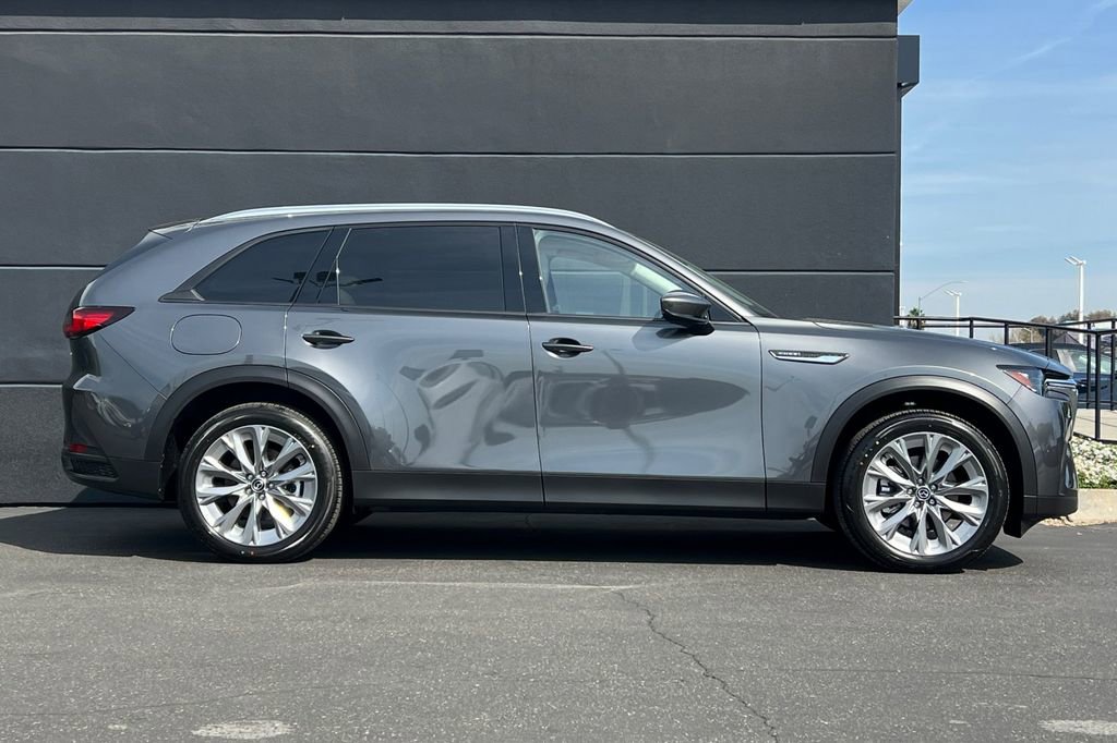 New 2026 MAZDA CX-90 Plug-In Hybrid w/ Preferred AWD/4WD image 4