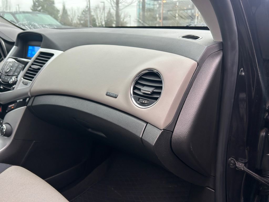 Used 2016 Chevrolet Cruze LS image 26