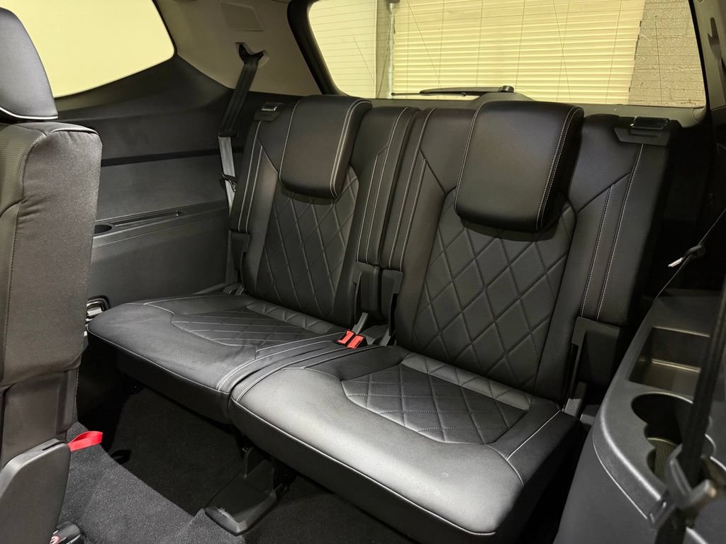 Used 2025 Volkswagen Atlas SEL Premium R-Line AWD/4WD image 11