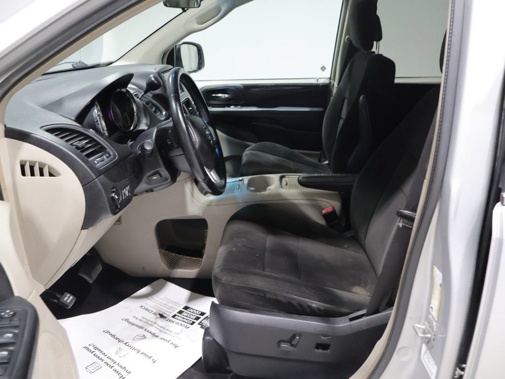Used 2012 Dodge Grand Caravan Crew w/ Crew Value Pkg FWD image 11