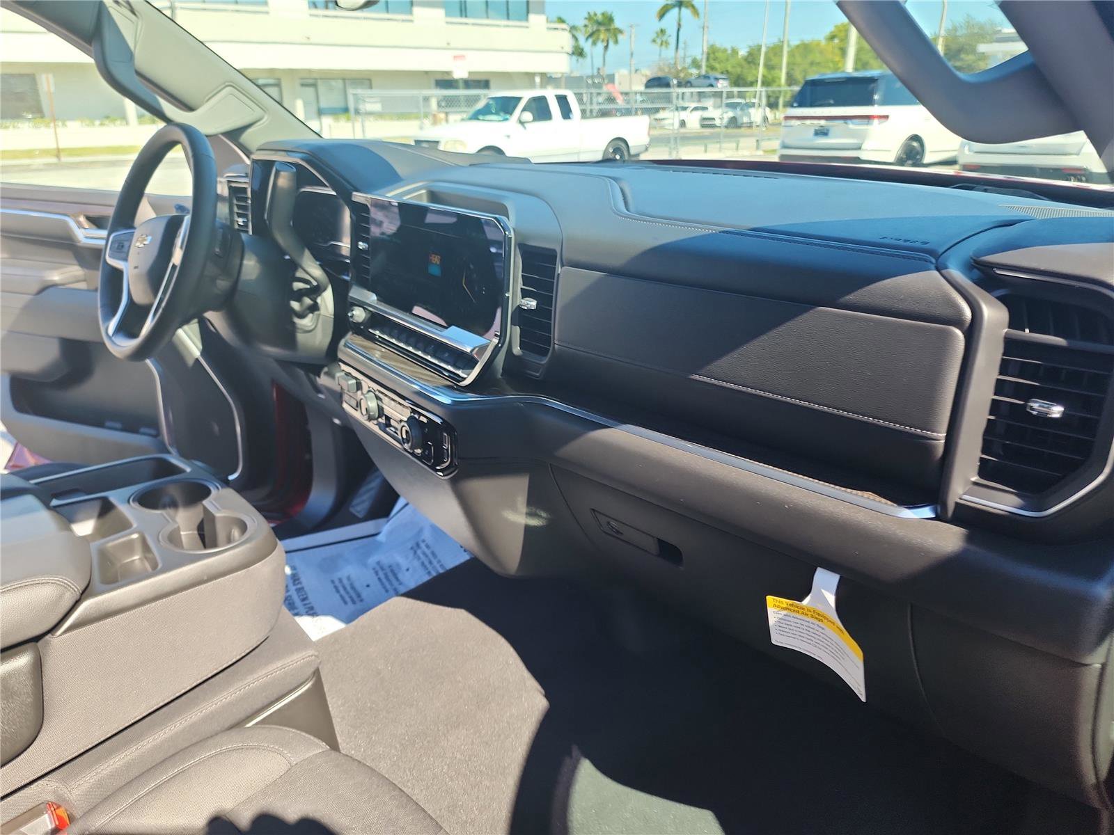 Used 2024 Chevrolet Silverado 1500 LT image 27