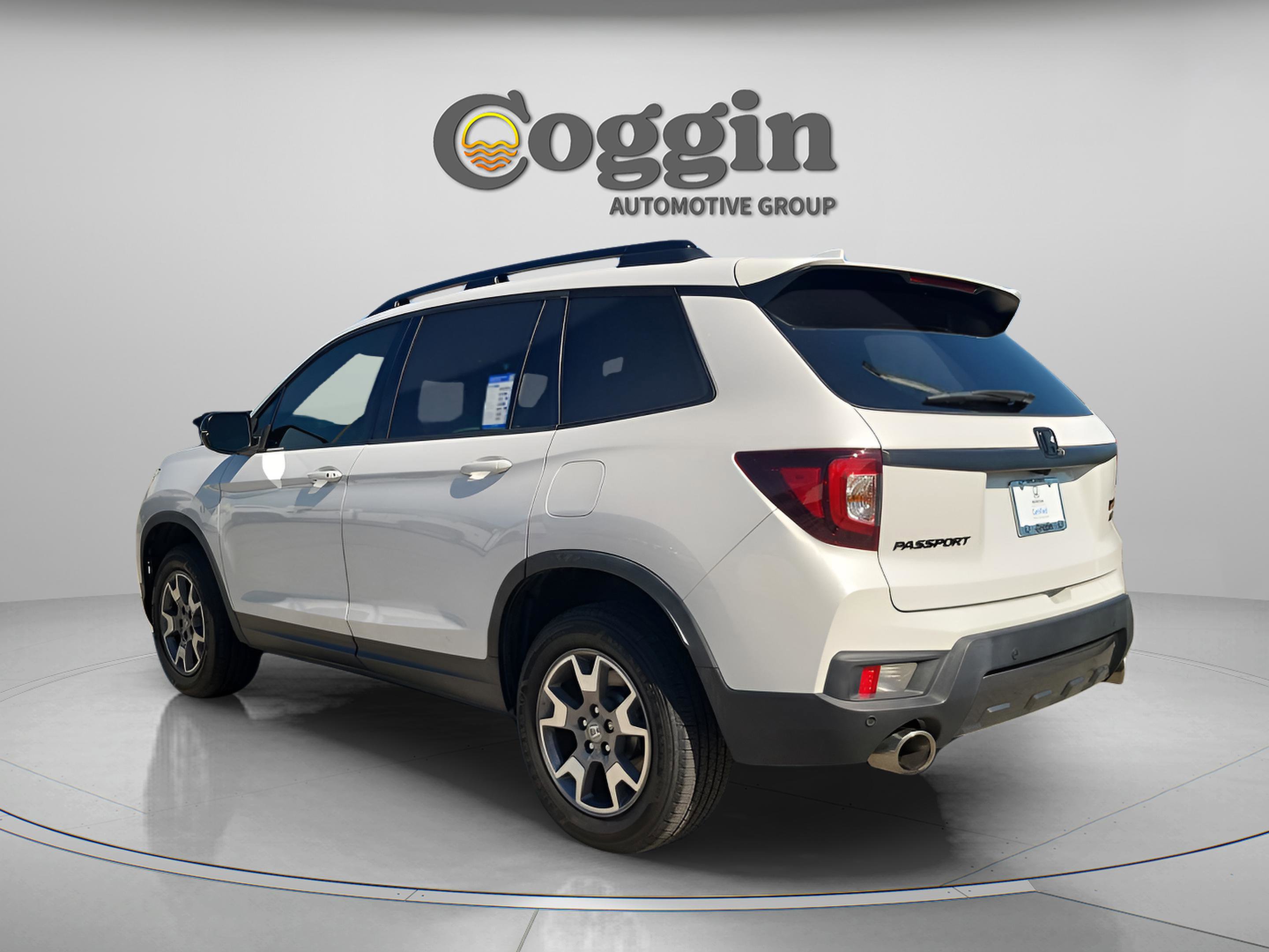Certified 2022 Honda Passport TrailSport image 4
