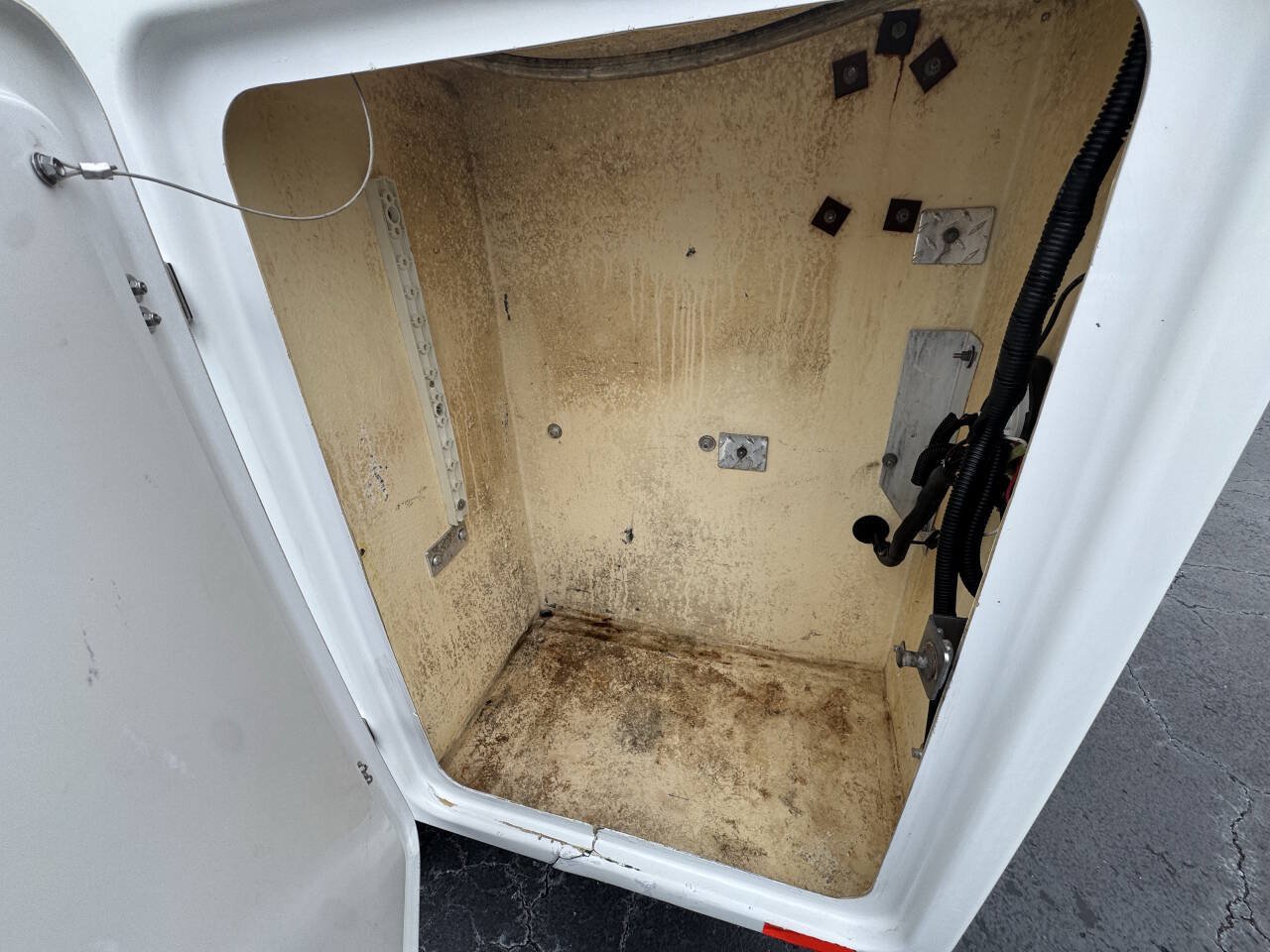 Used 2015 Ford F350 XL RWD image 16