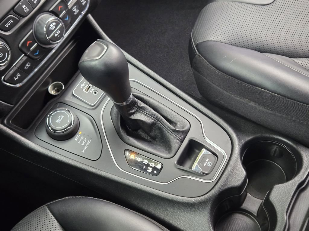 Used 2022 Jeep Cherokee Latitude Lux image 23