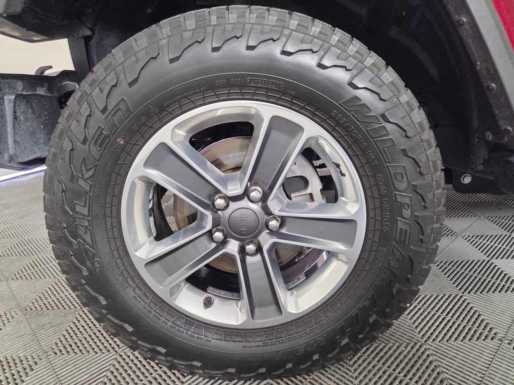 Used 2021 Jeep Wrangler Unlimited Sahara AWD/4WD image 8