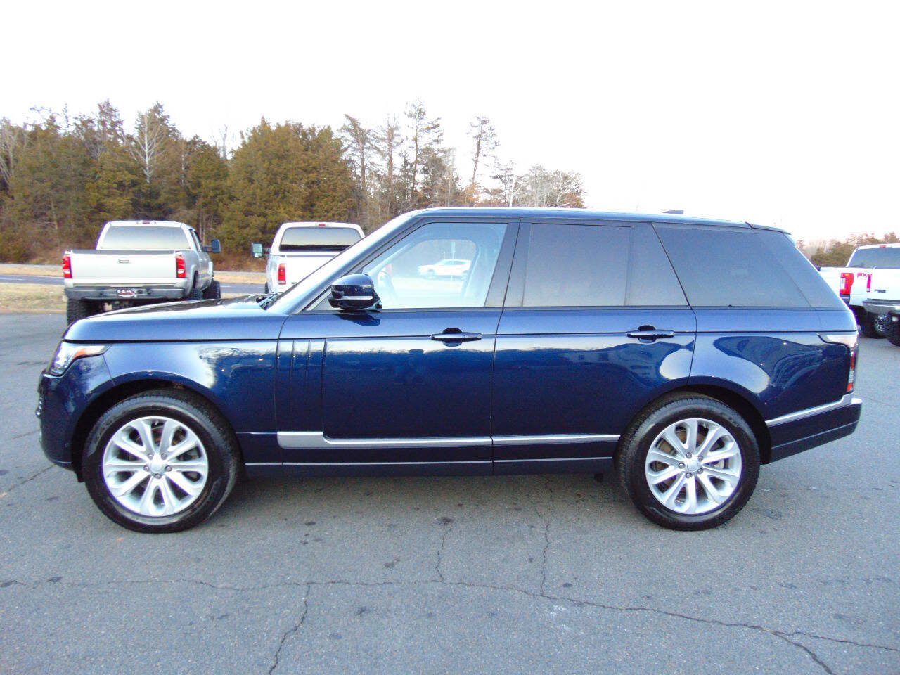 Used 2017 Land Rover Range Rover HSE AWD/4WD image 1
