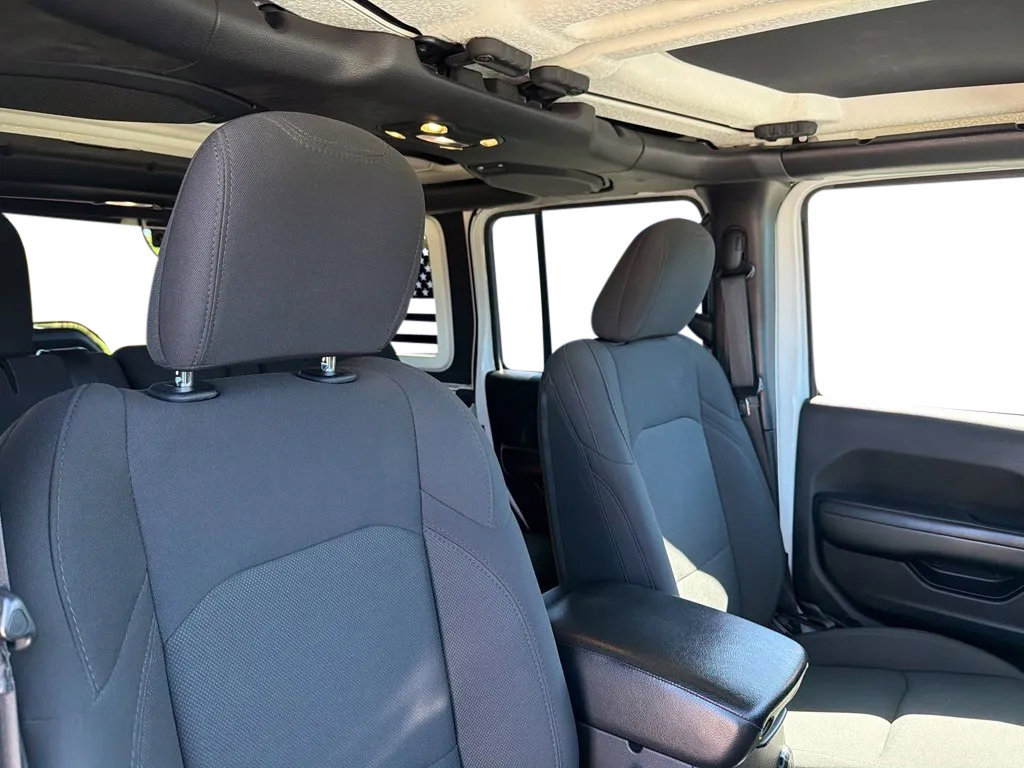 Used 2019 Jeep Wrangler Unlimited Sport S AWD/4WD image 25