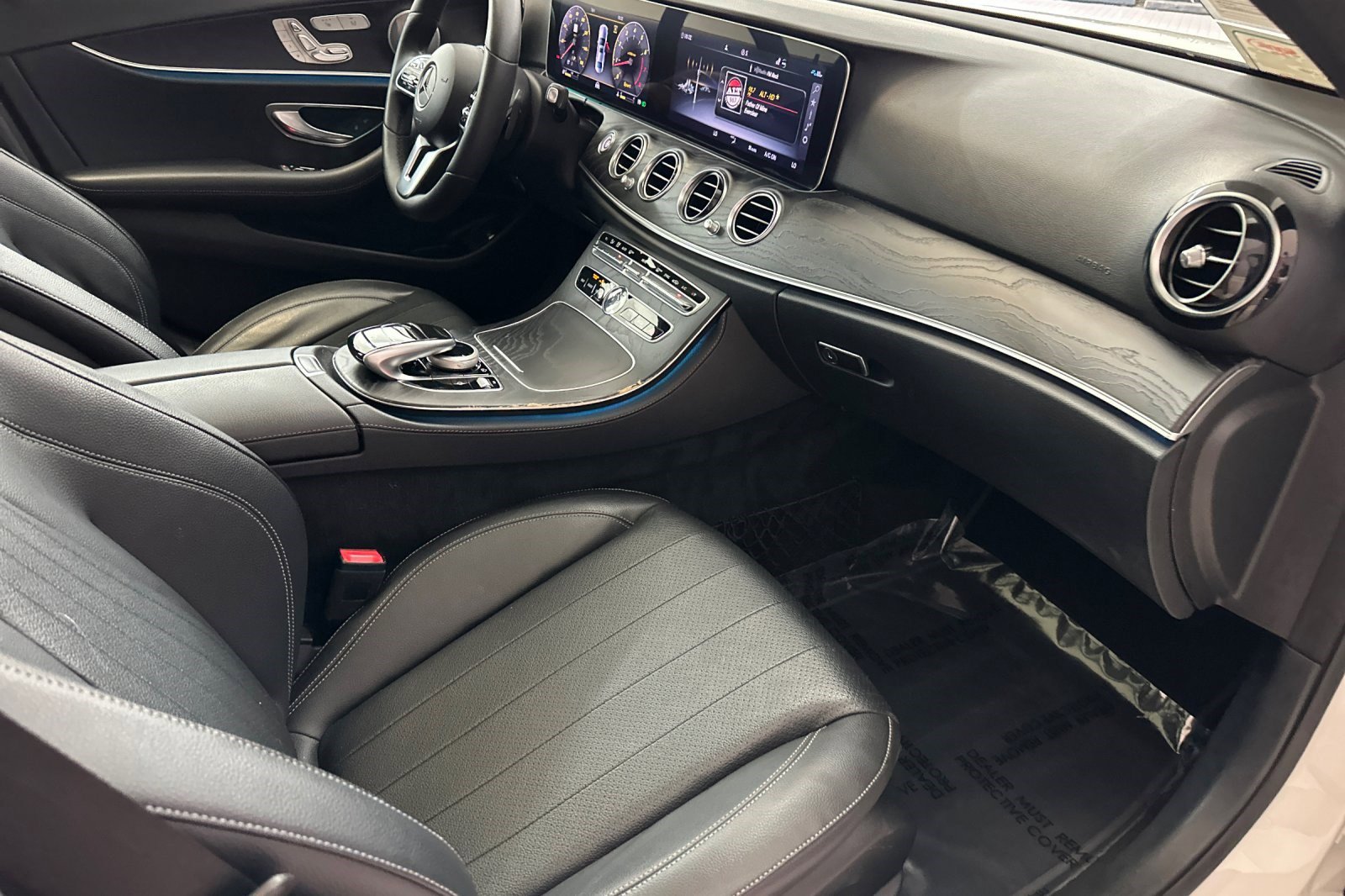 Used 2019 Mercedes-Benz E 300 image 33