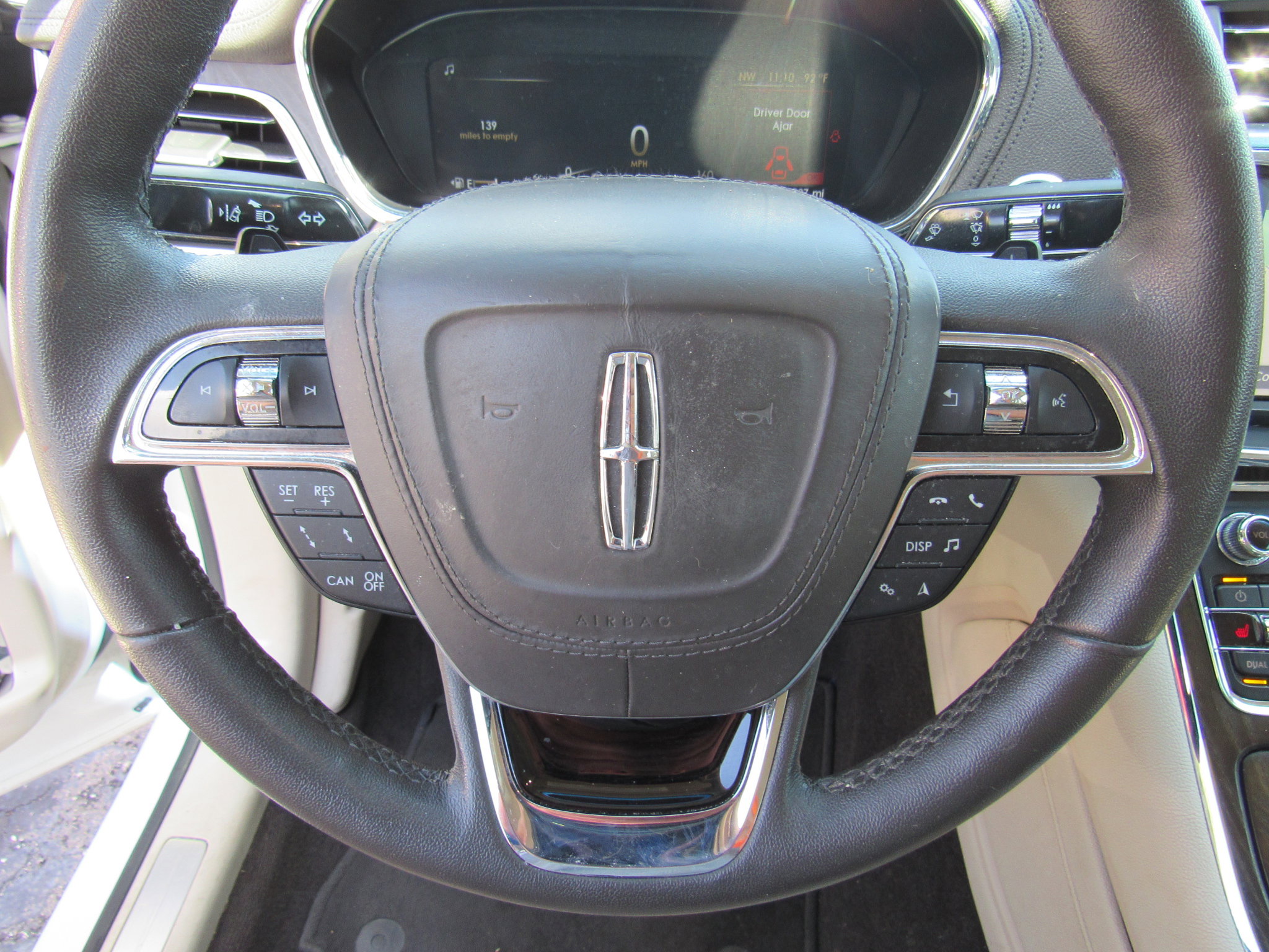 Used 2020 Lincoln Continental w/ Premium Package image 21