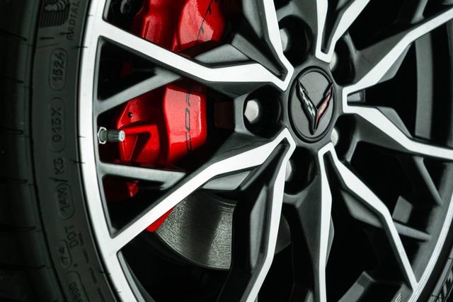 Used 2024 Chevrolet Corvette Stingray Coupe w/ Chrome Exterior Badge Package image 23