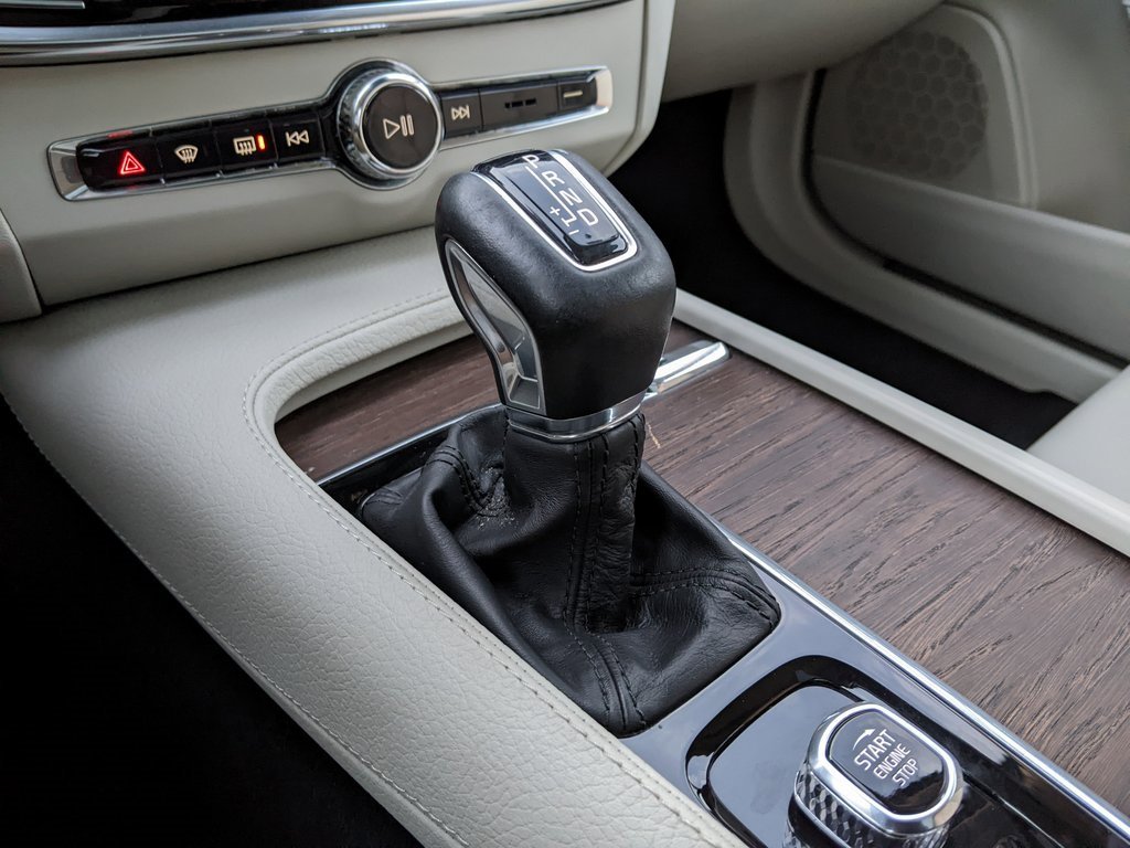 Used 2021 Volvo V90 T6 Cross Country w/ Climate Package image 19