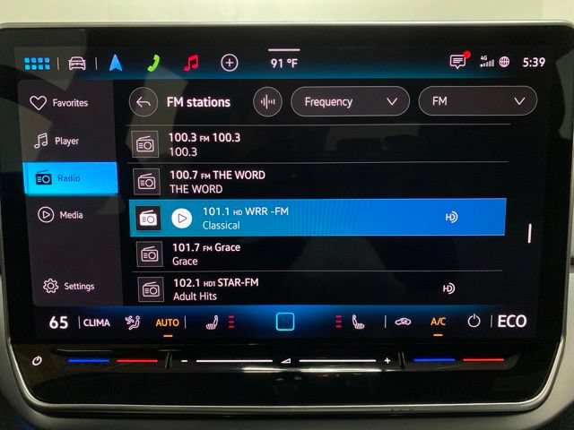 Used 2025 Volkswagen ID.4 Pro RWD image 46