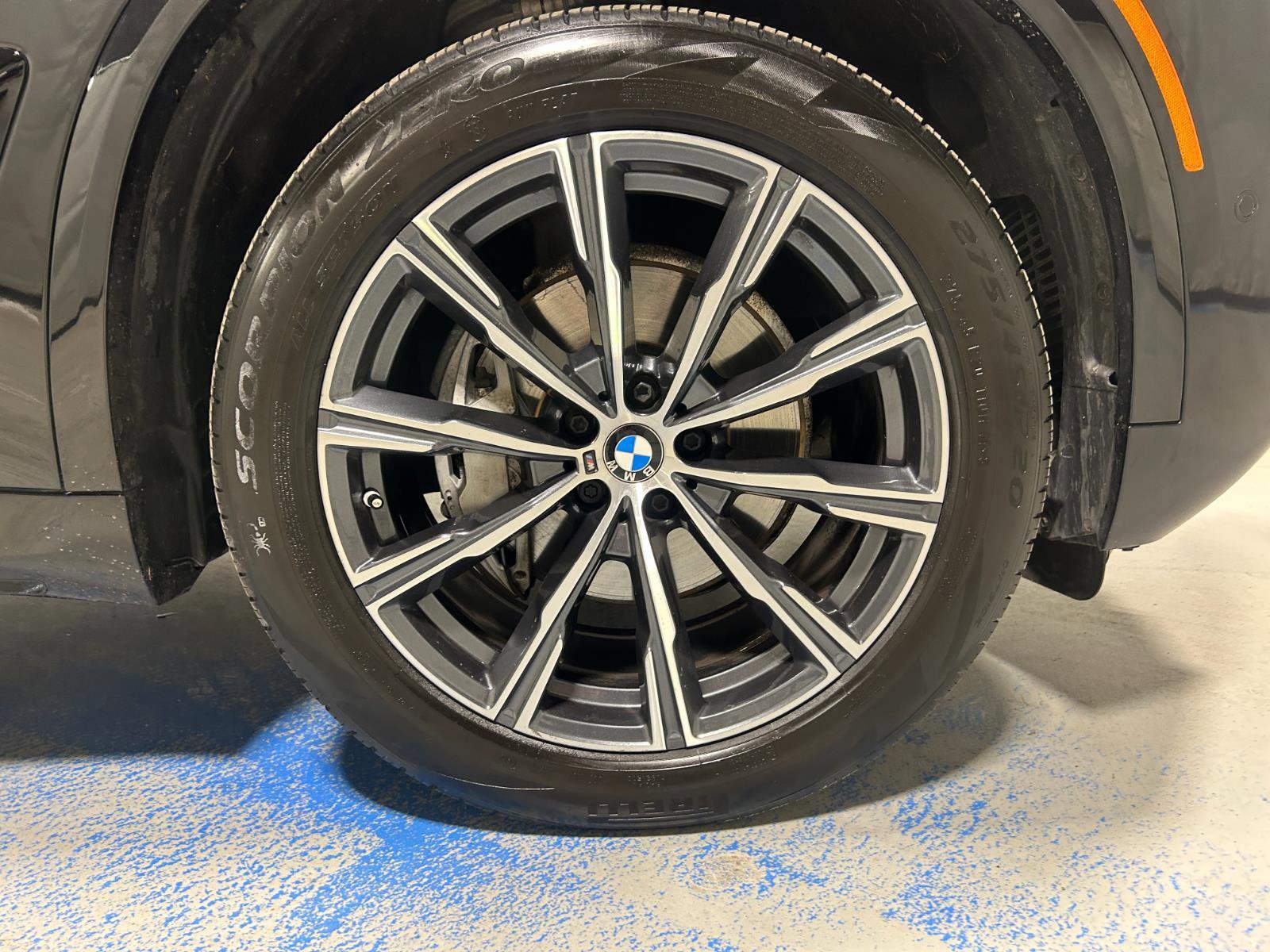 Certified 2024 BMW X5 xDrive40i w/ M Sport Package image 25