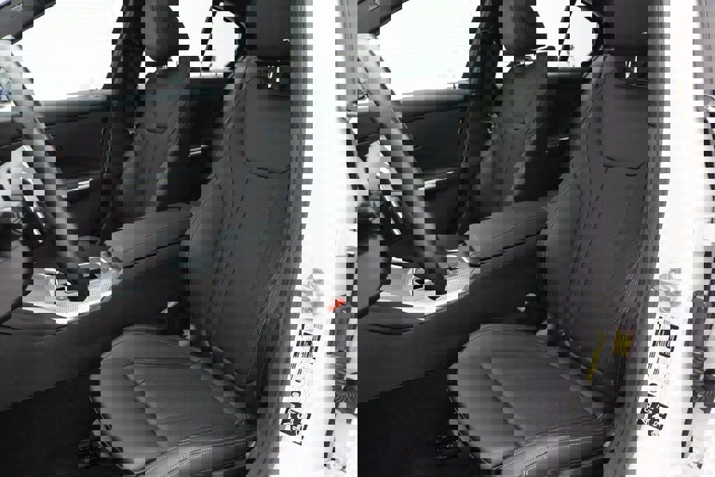 Used 2024 BMW 330i xDrive Sedan w/ M Sport Package image 15