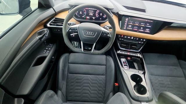 Used 2023 Audi e-tron GT Premium Plus AWD/4WD image 56