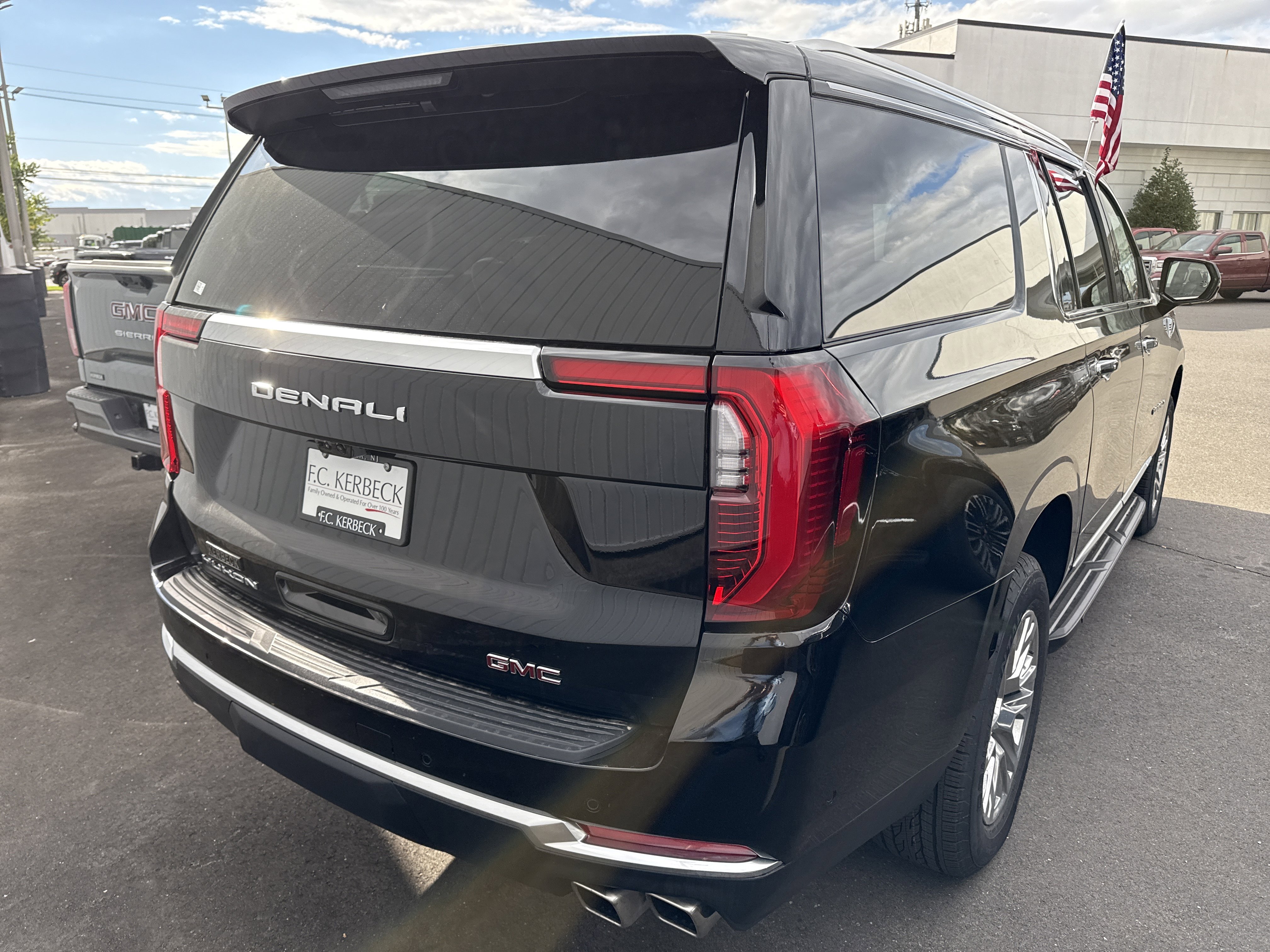 New 2026 GMC Yukon XL Denali image 6