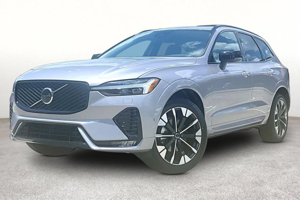 Used 2026 Volvo XC60 B5 Plus AWD/4WD image 15