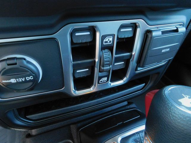 New 2025 Jeep Wrangler Sahara w/ Technology Group image 27