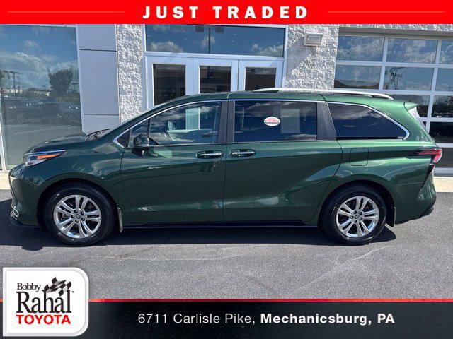 Certified 2022 Toyota Sienna Platinum