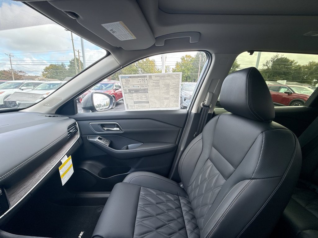 New 2026 Nissan Rogue Platinum w/ Platinum Premium Package AWD/4WD image 32