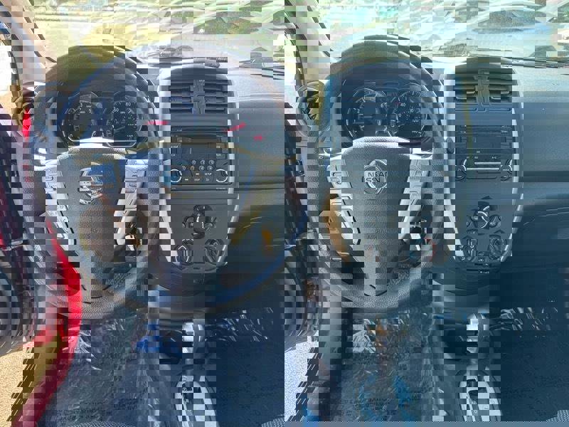 Used 2016 Nissan Versa SV image 11