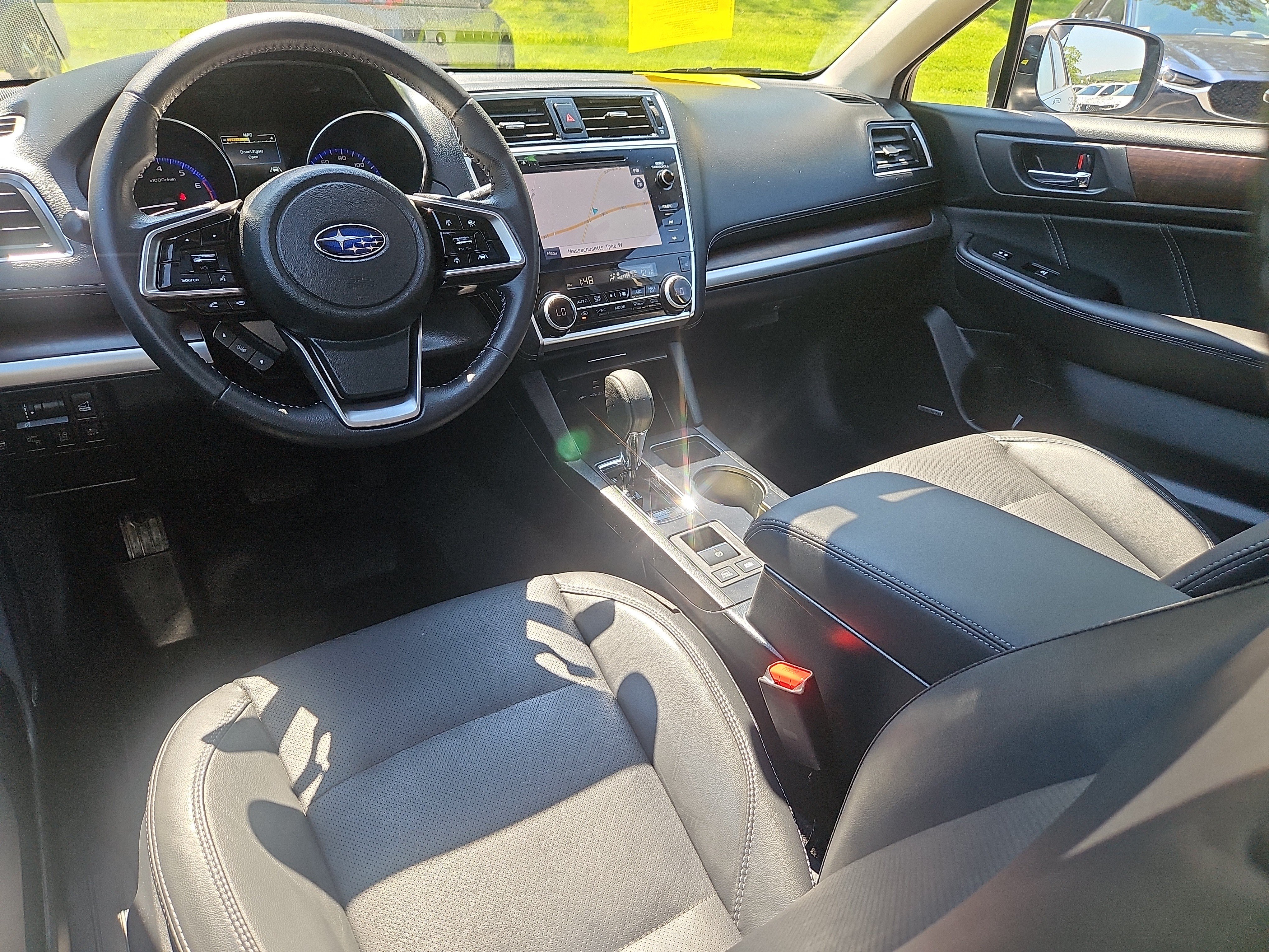 Used 2019 Subaru Outback 2.5i Limited AWD/4WD image 3