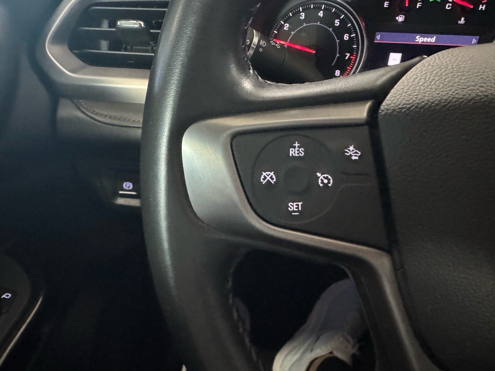 Used 2021 GMC Acadia AT4 w/ Trailering Package AWD/4WD image 27