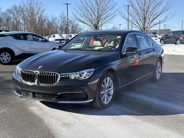 Used 2019 BMW 740i xDrive w/ Executive Package image 5